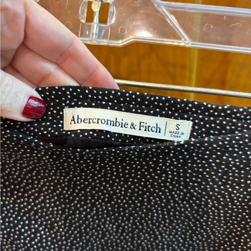 Abercrombie & Fitch Women’s Black & White Polka Dot Mini Skirt Ruffle Hem Sz S - Picture 10 of 10